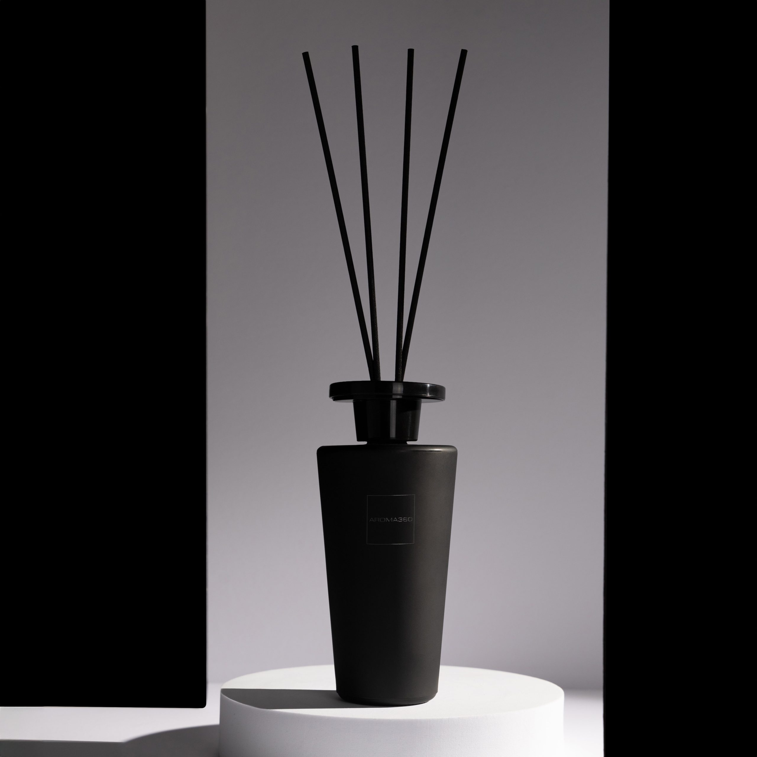 Iris 500mL Reed Diffuser - Image 9